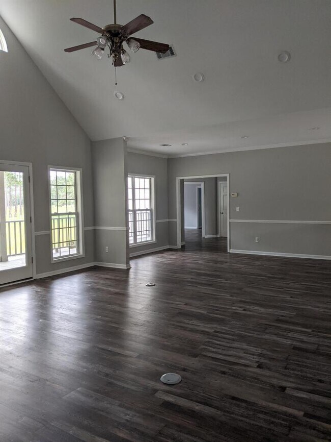 Building Photo - 3 bedroom in Adel GA 31620