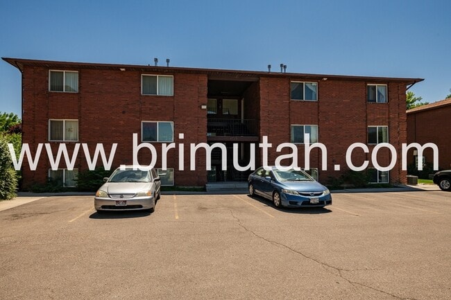 Primary Photo - 4725 S 1300 E