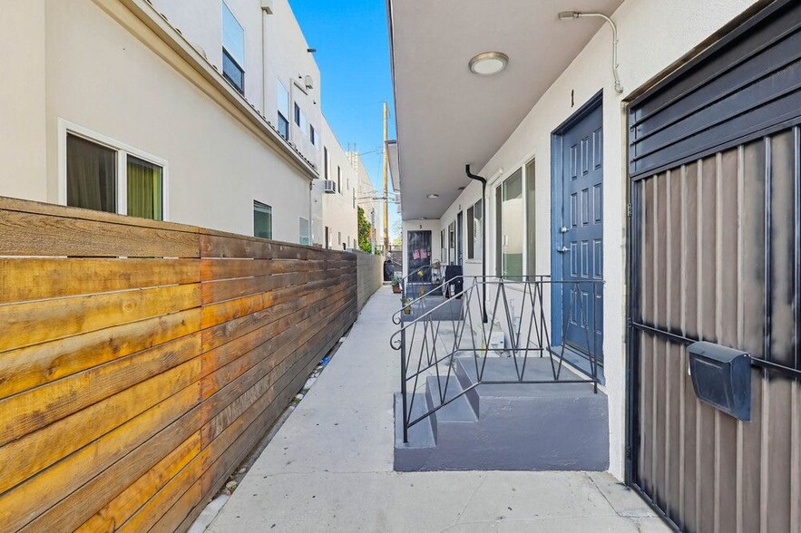 Building Photo - 6065 Pickford Pl