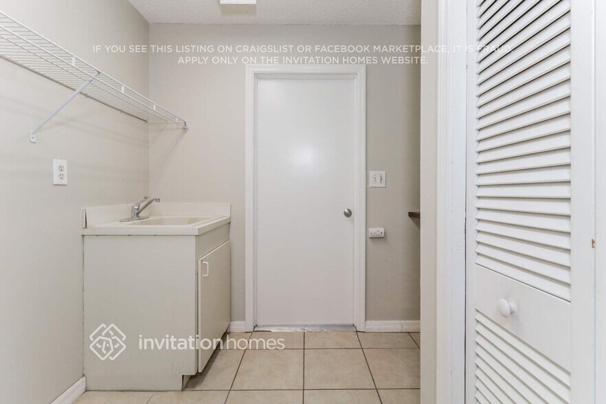 Building Photo - 475 Forest Park Rd