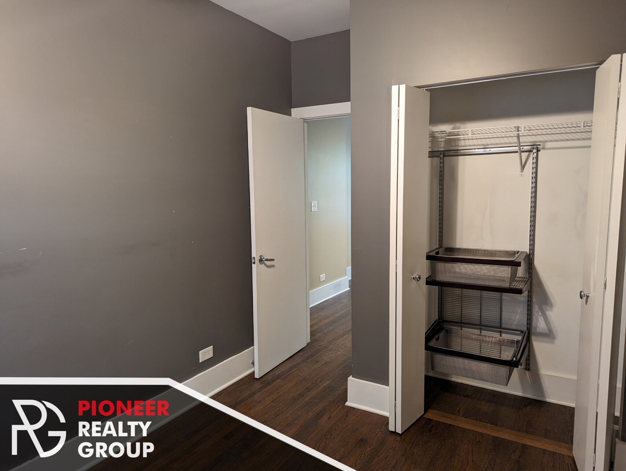 Building Photo - 3455 N Wolcott Ave