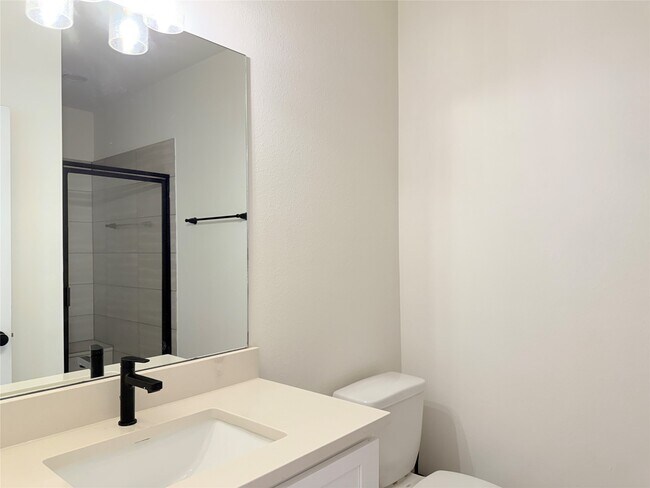 Building Photo - 16575 Oasis Glade Dr