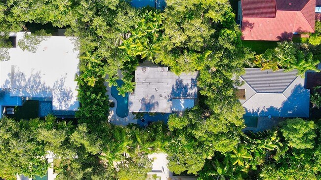 Building Photo - 2755 SW 2nd St