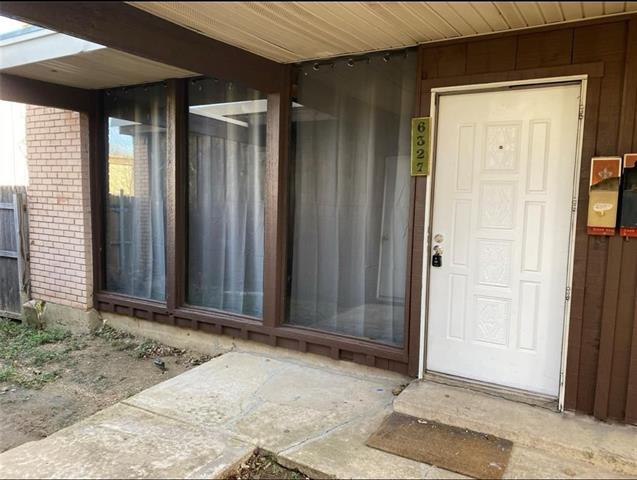 Building Photo - 6327 Walraven Cir