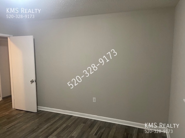 Building Photo - 3 Bed / 2 Bath Home - OWNER/AGENT