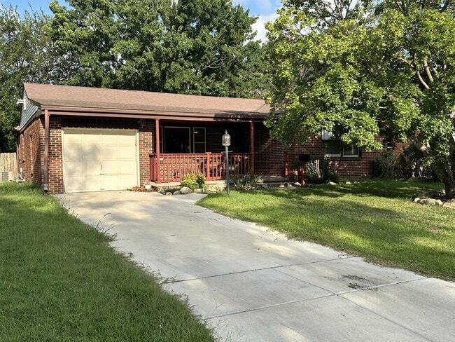 Primary Photo - 368 N Hillcrest St