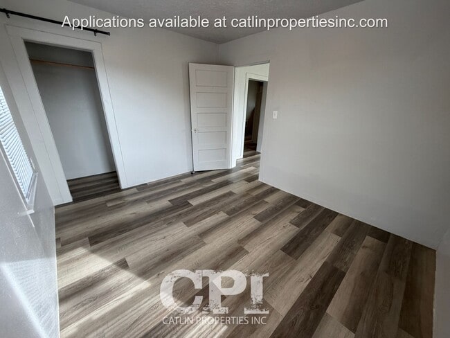 Building Photo - 5824 Ocean Beach Hwy