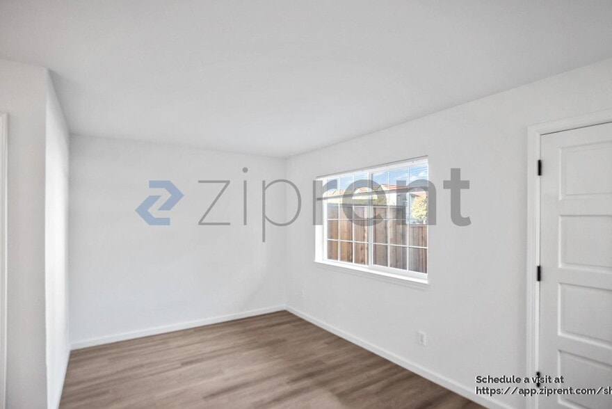 Building Photo - 29215 Dixon St