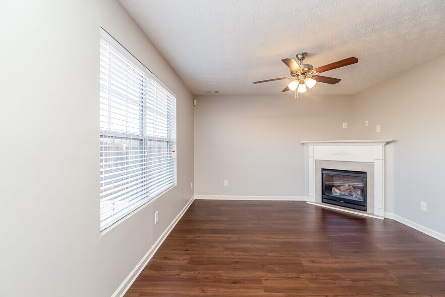 Building Photo - 5295 Tussahaw Crossing