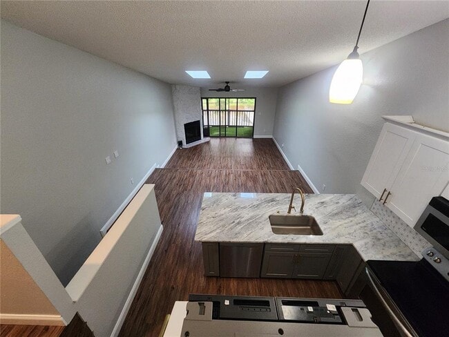 Building Photo - 6236 93rd Terrace N
