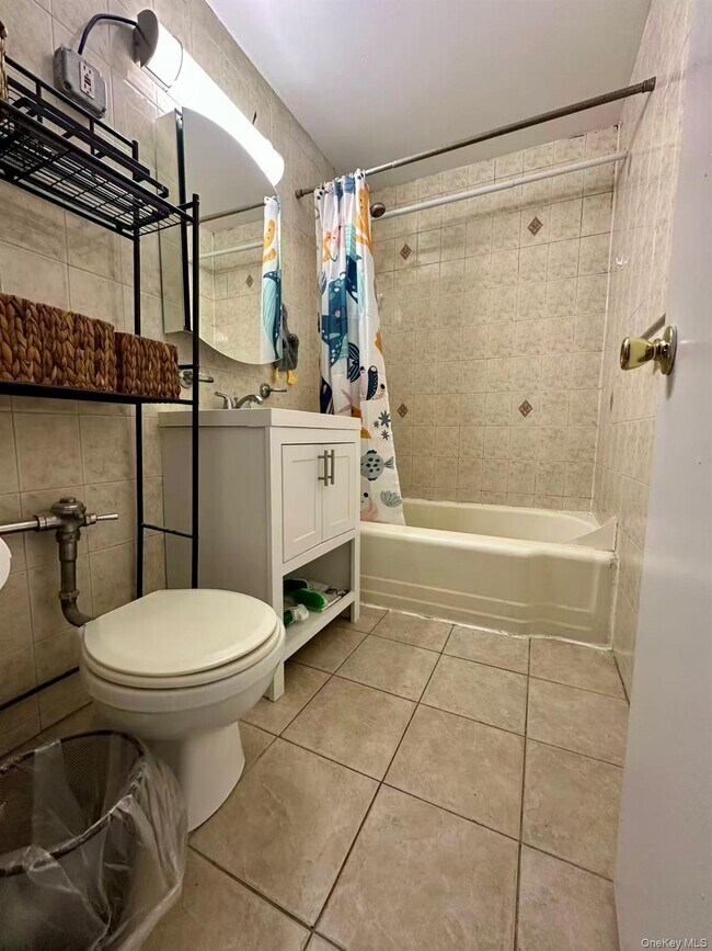 Building Photo - 42-40 Bowne St