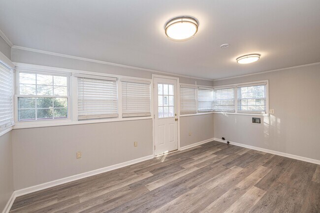 Building Photo - 6381 NC-73