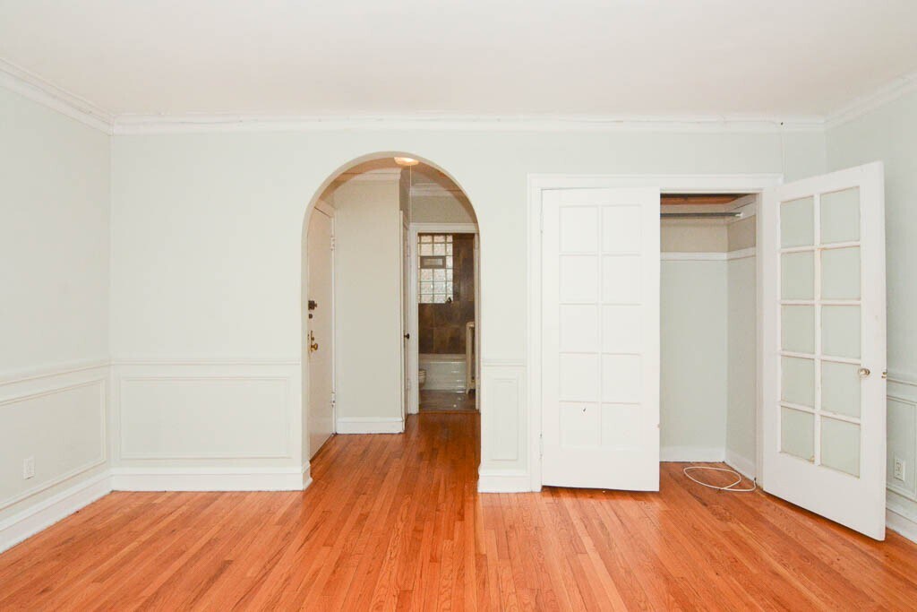 Building Photo - 547 W Surf St