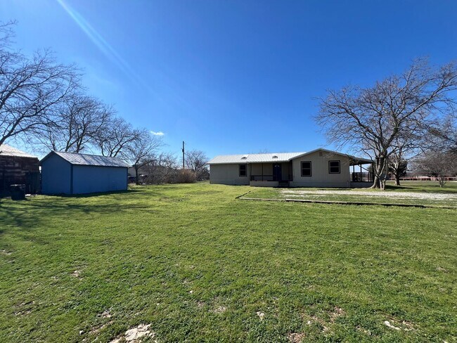 Building Photo - Homes for Rent in Rhome TX