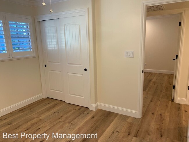 Building Photo - 4 br, 2 bath House - 223 Laguna Dr