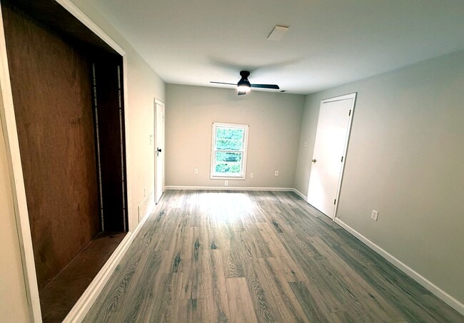 Building Photo - 801 Rutledge Dr