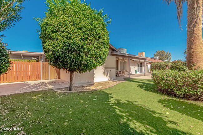 Building Photo - 6243 W Cholla St