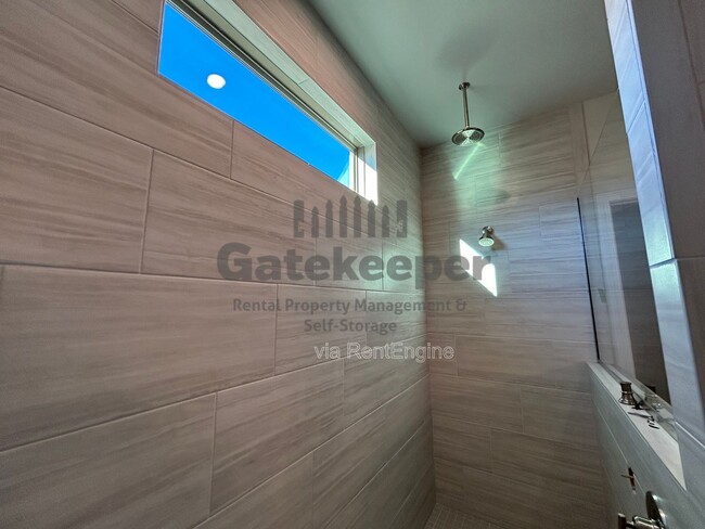 Building Photo - 505 Colebrook Wy