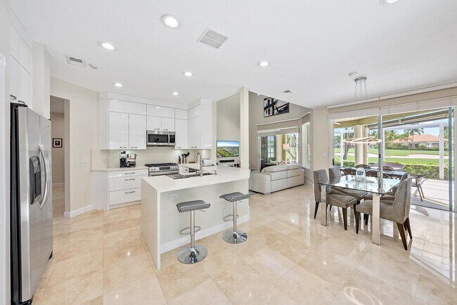 Building Photo - 8192 Quail Meadow Trce