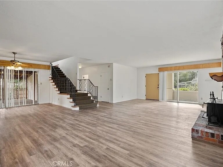 Building Photo - 403 Ash St