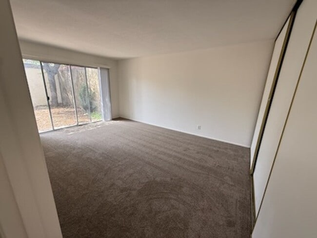 Building Photo - Single Story Home in Pleasanton