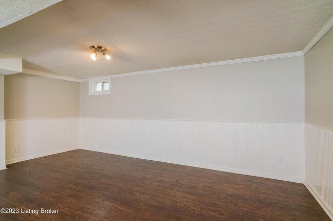 Building Photo - 3208 Cabinwood Dr