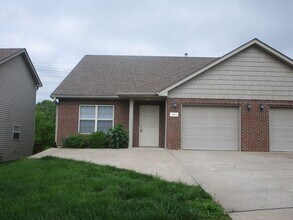 Building Photo - 505-507 Glenstone Dr.