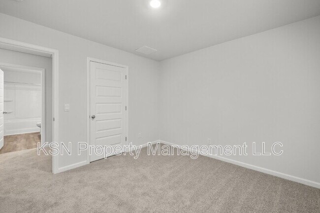 Building Photo - 129 Azure Dr