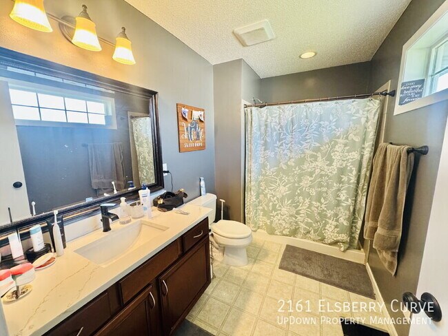 Building Photo - 2161 Elsberry Curv