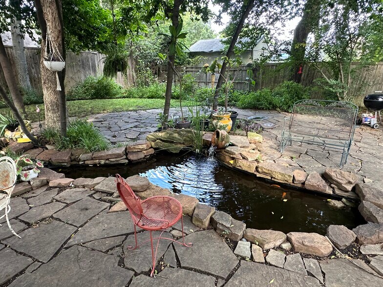 Building Photo - 4808 Junius St