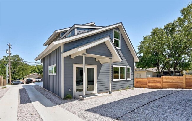 Building Photo - 7306 Carver Ave
