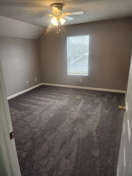 Building Photo - 821 Plantation Dr