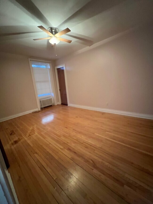 Building Photo - 204 Washington St