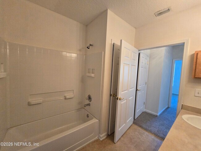 Building Photo - 785 Oakleaf Plantation Pkwy