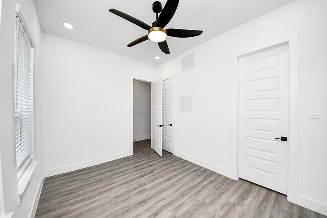 Building Photo - 3604 Runnels St