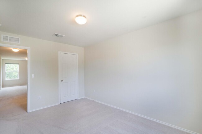 Building Photo - 10402 Abana Way