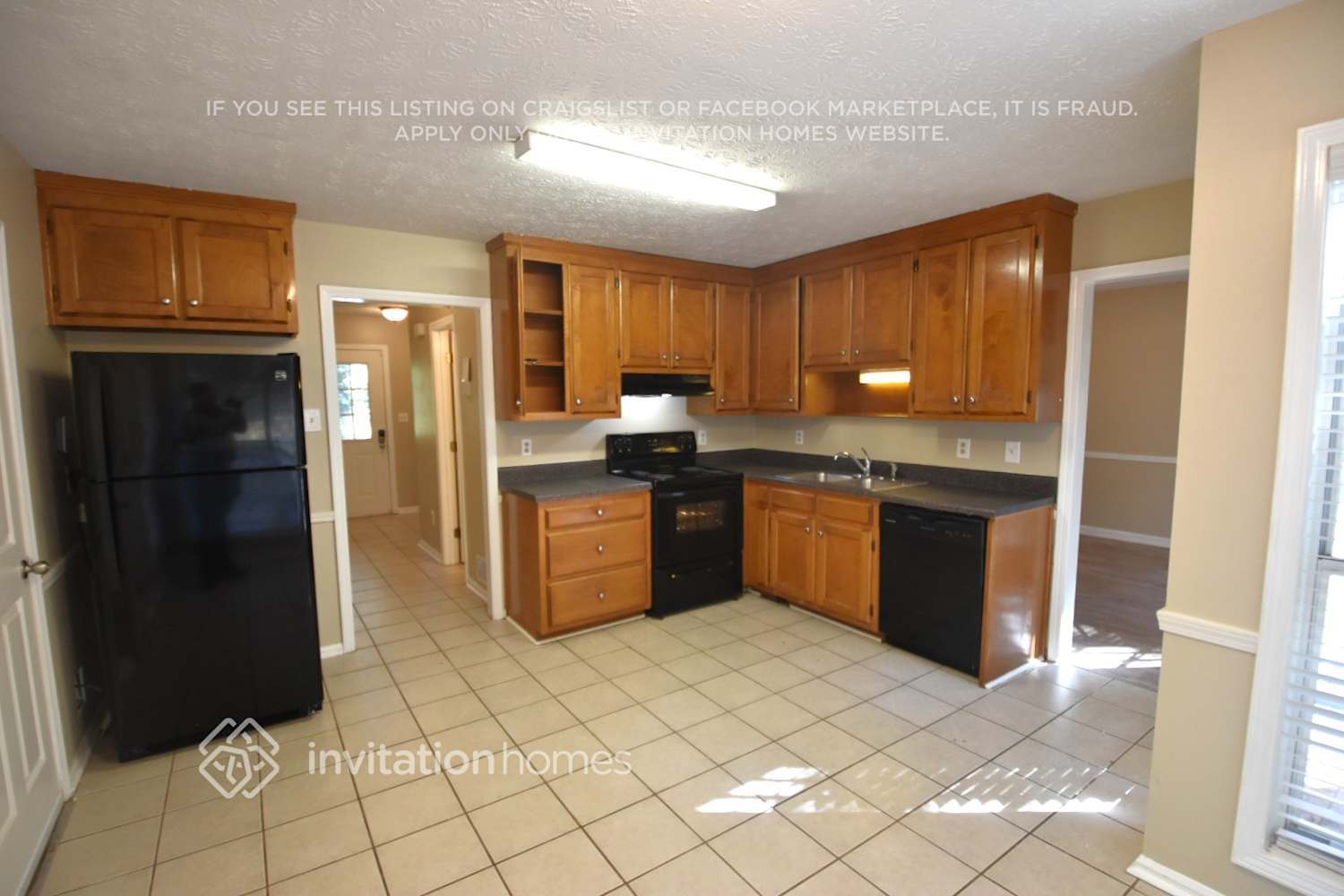 Building Photo - 4475 Susans Way