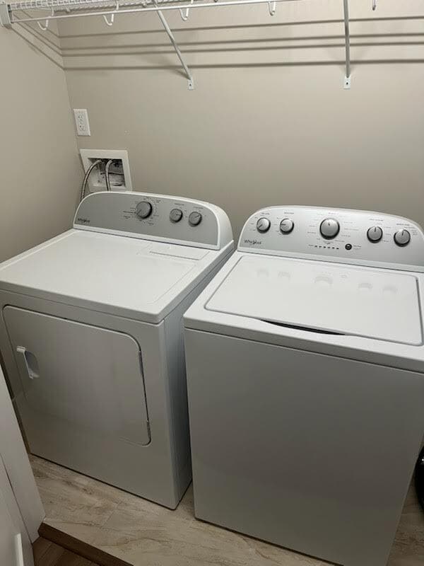 Building Photo - 37 Alex Dr