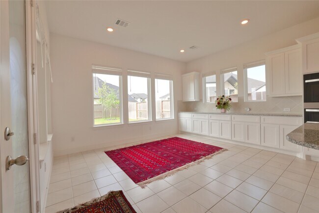 Building Photo - 7707 Lavender Ct