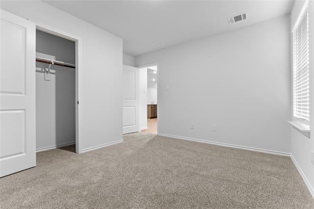 Building Photo - 1018 Stones Throw Dr