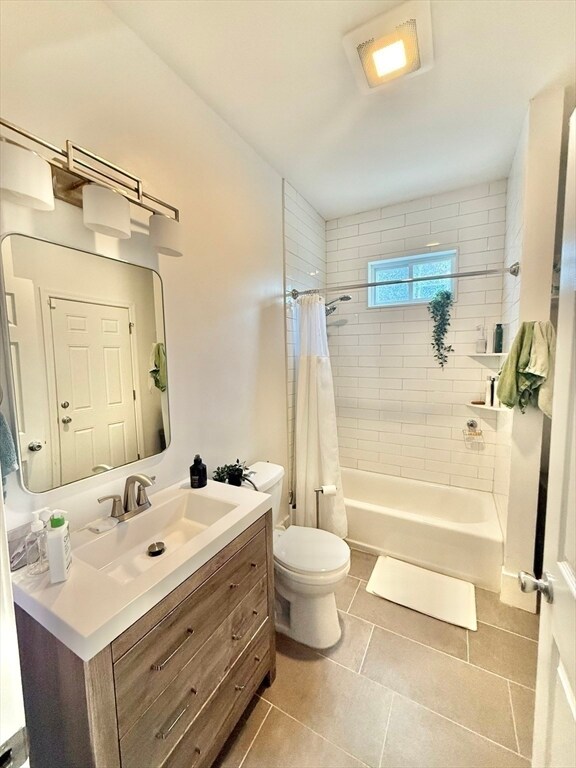 Building Photo - 13 Schuyler St