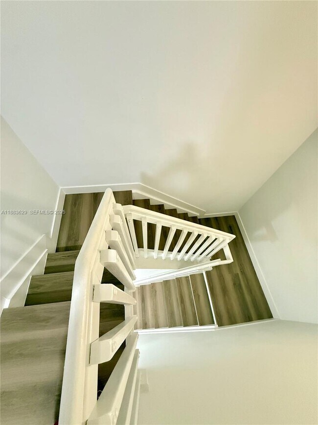 Building Photo - 8760 NW 97th Ave