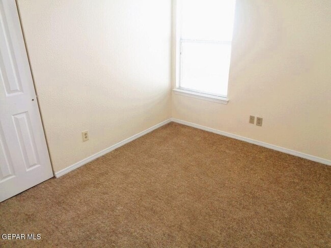 Building Photo - 12348 Tierra Humeda Dr