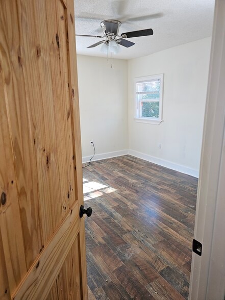 Upstairs bedroom 2 - 389 Mingo St