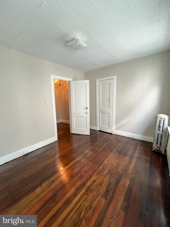 Building Photo - 221 Woodlawn Ave