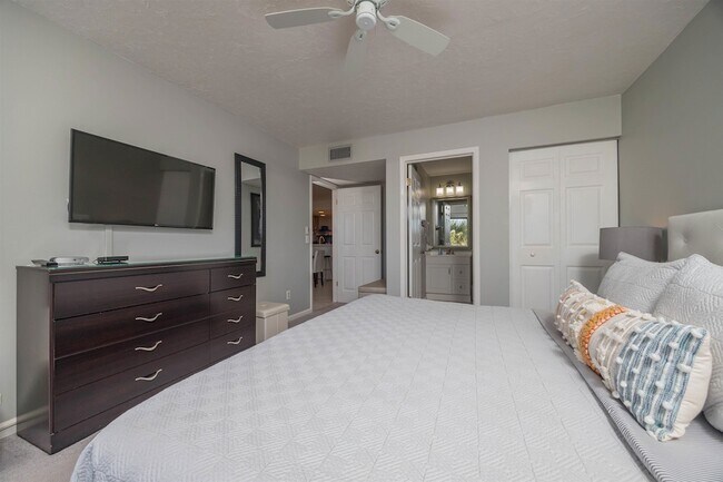 Building Photo - 880-A1A A1A Beach Blvd