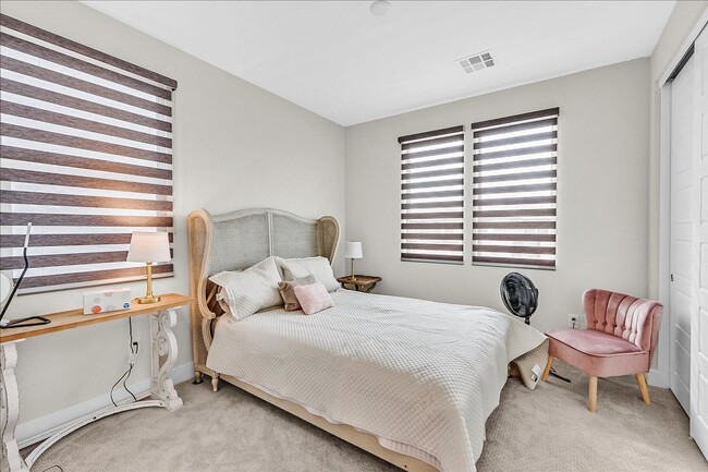 Building Photo - Experience True Luxury Living In The Heart Of Summerlin