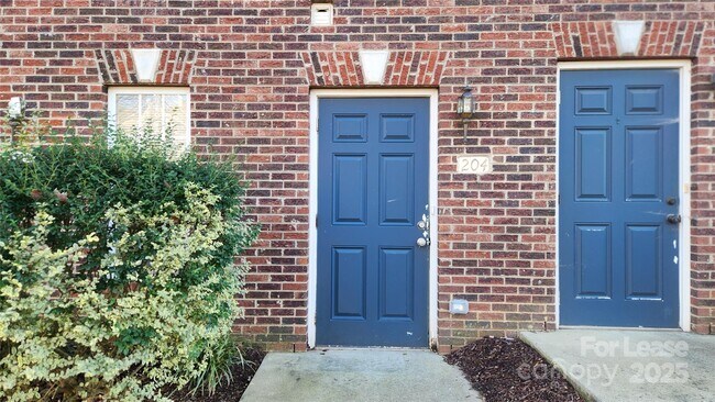 Building Photo - 110 Steam Engine Dr