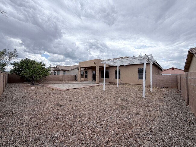 Building Photo - 3BR/2BA/2.5CG, 1861 sq.ft. rental in Sierra Vista, AZ