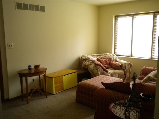 Building Photo - 1 br, 1 bath 4plex - 262 W Liberty St Apt ...